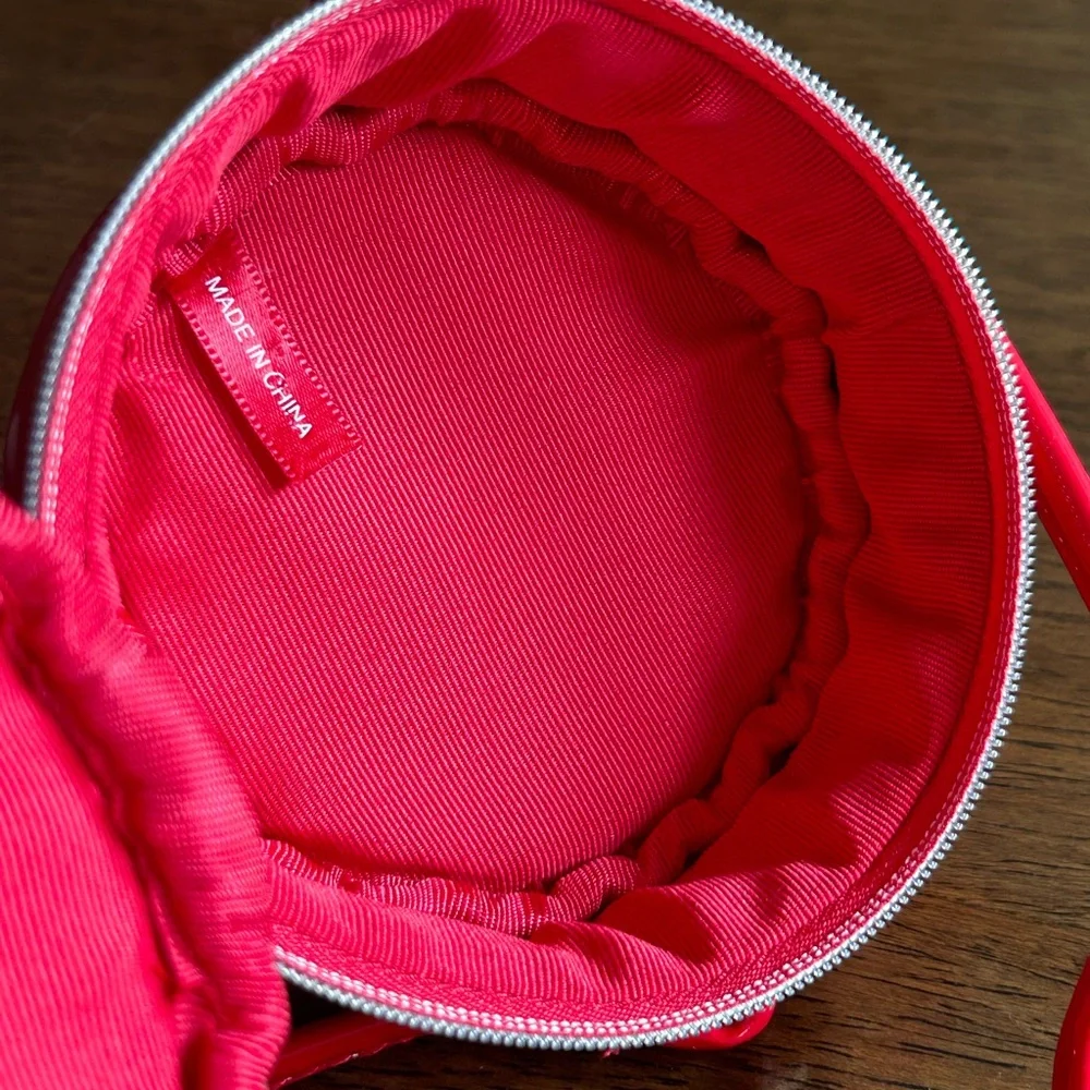 MARC JACOBS Mini 4 Inch Red Patent Leather Crossbody Round Circle Canteen Bag - Picture 6 of 9